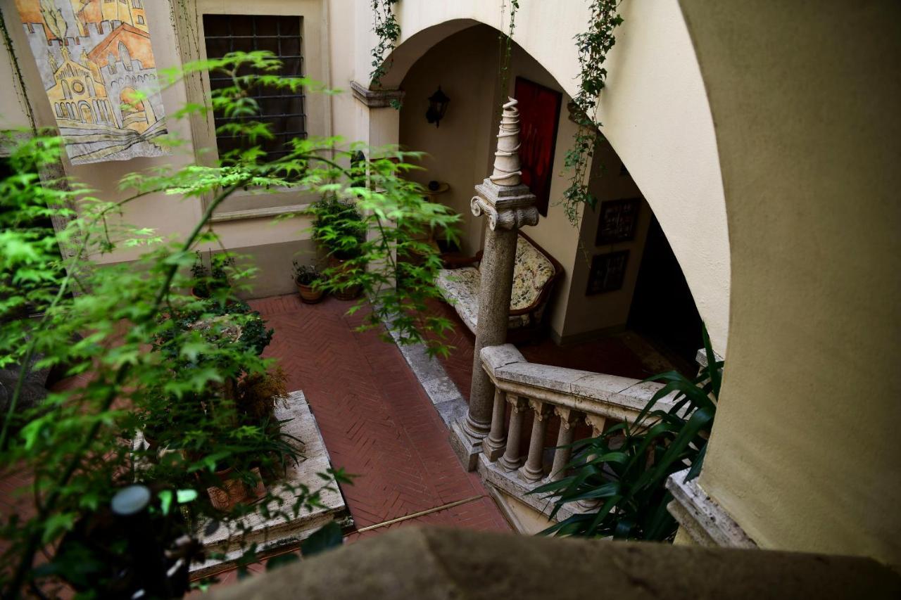 Residenza D'Epoca Palazzo Malfatti Aparthotel Massa Marittima Bagian luar foto